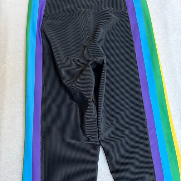 Beach Riot Megan Leggings Women Sz S Rainbow Proud Collection Pant EUC Pride - Picture 4 of 11